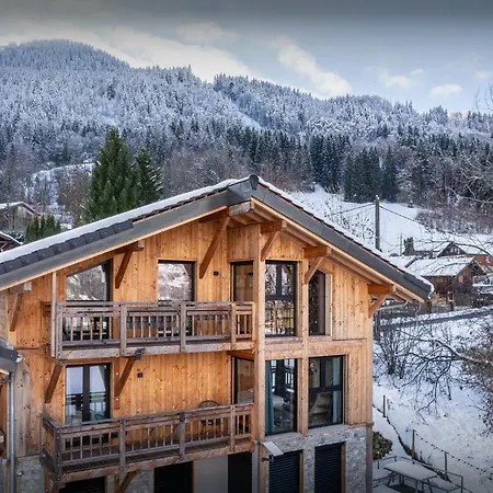 Montcriou - Ovo Network Apartmán *